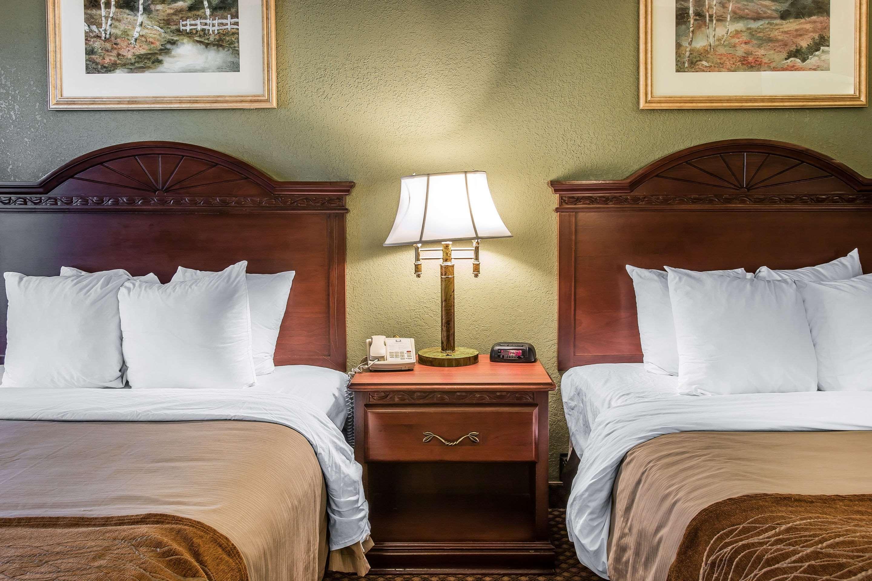 Quality Inn & Suites Ann Arbor Hwy 23 Экстерьер фото