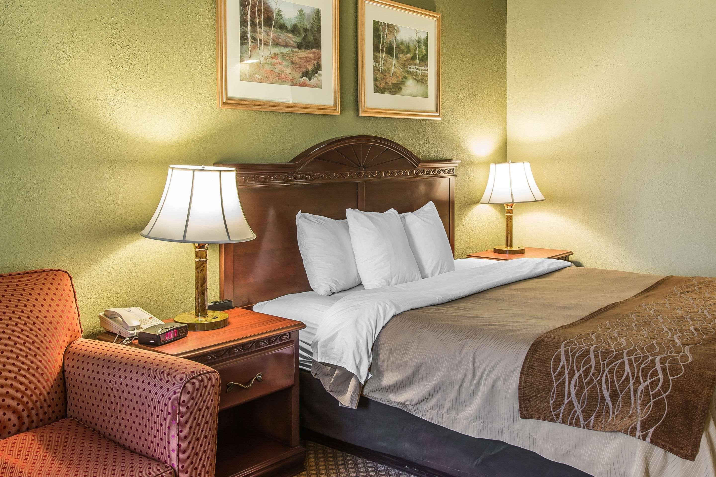 Quality Inn & Suites Ann Arbor Hwy 23 Экстерьер фото