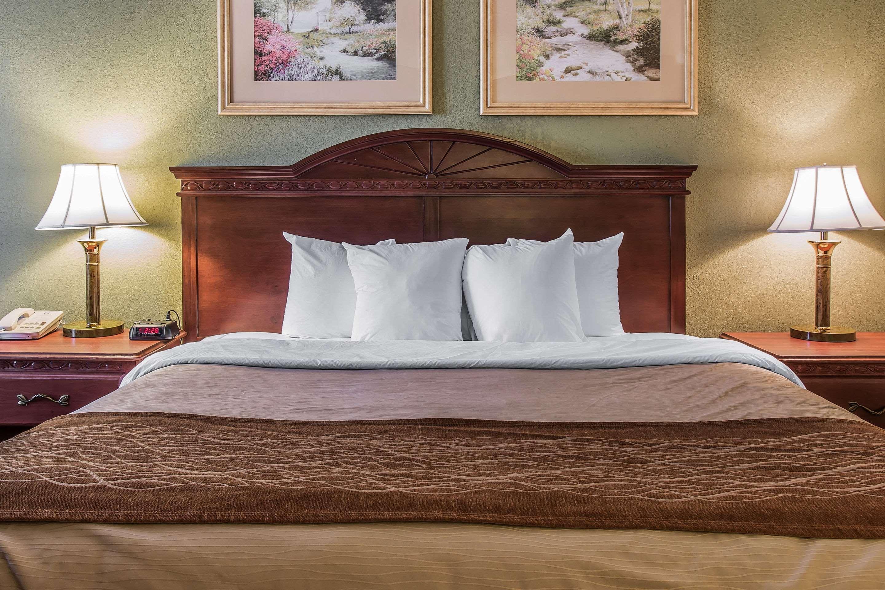 Quality Inn & Suites Ann Arbor Hwy 23 Экстерьер фото