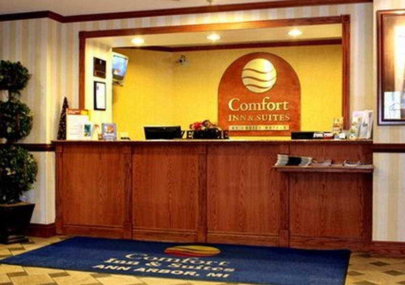 Quality Inn & Suites Ann Arbor Hwy 23 Экстерьер фото